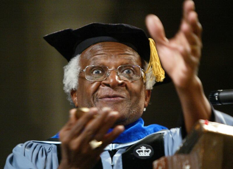 galleries/2011/05/17/top-commencement-speakers/commencement-speakers---tutu_xrg64s