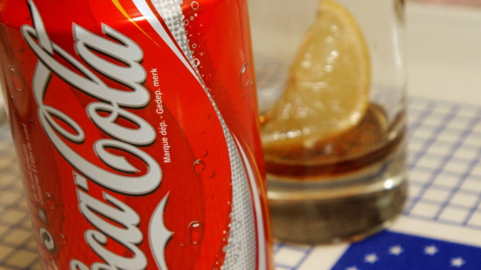 articles/2012/06/09/bloomberg-soda-ban-wins-few-fans-but-fat-tax-may-fare-better/europ-soda-tax-urist-teaser_m6jyin