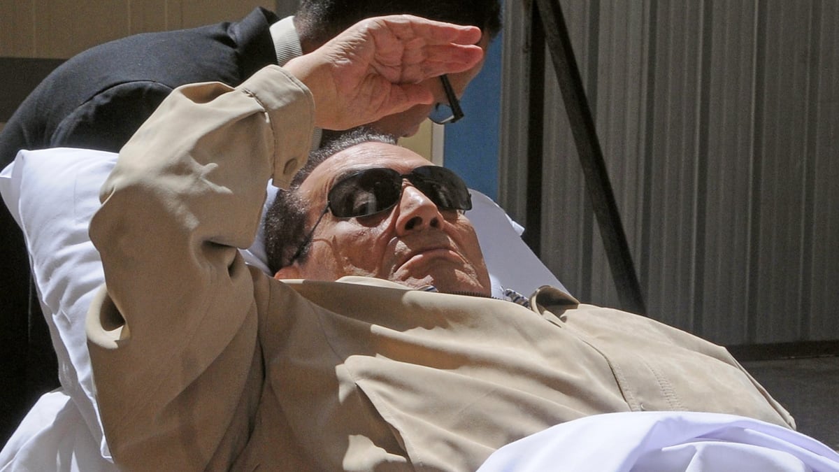 cheats/2012/06/11/hosni-mubarak-in-full-coma/mubarak-coma-cheat_xlsdu7
