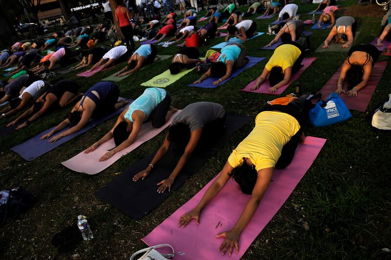 galleries/2013/12/27/the-year-in-fashion-scandals/131211-lulu-lemon-fashion-fail_ghxoqj