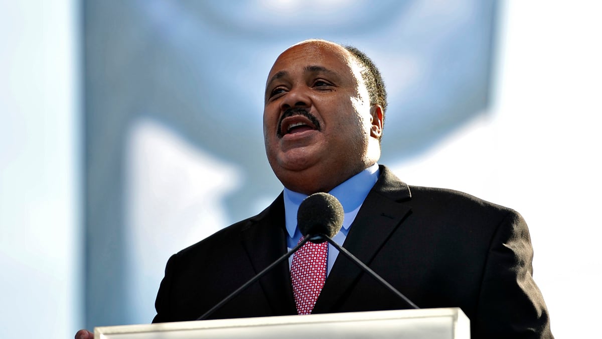 cheats/2012/01/17/mlk-s-son-leaves-king-foundation/martin-luther-king-iii-resigns-cheat_ivcbkj