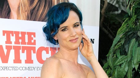 galleries/2010/08/17/blue-is-the-new-blond/blue-hair---lewis_oposda