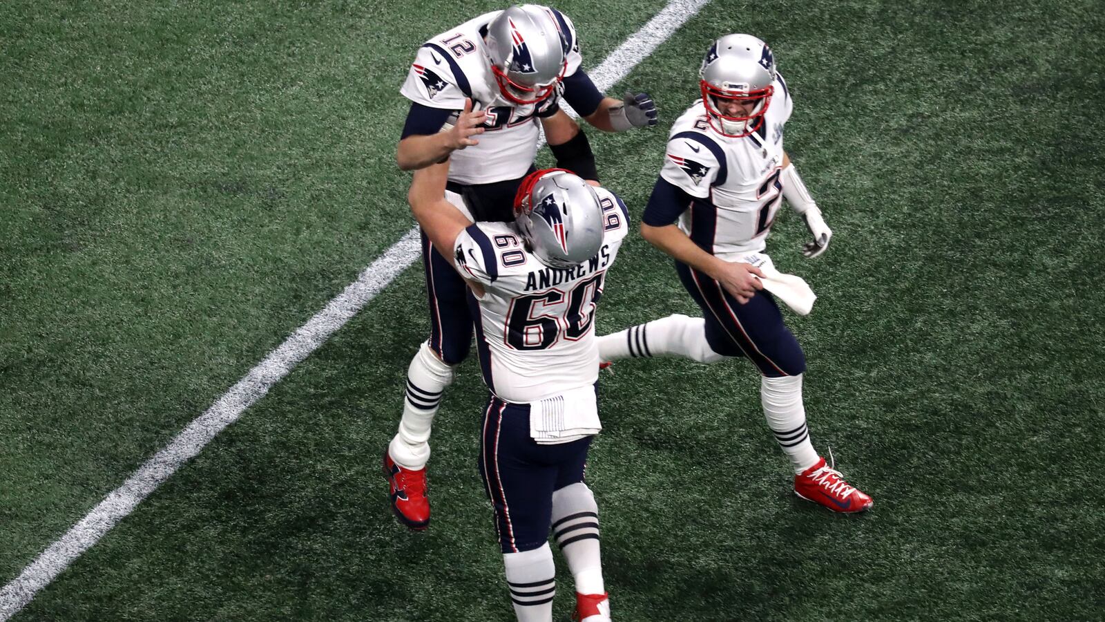 190203-patriots-rams-super-bowl-cheat_irbfuy