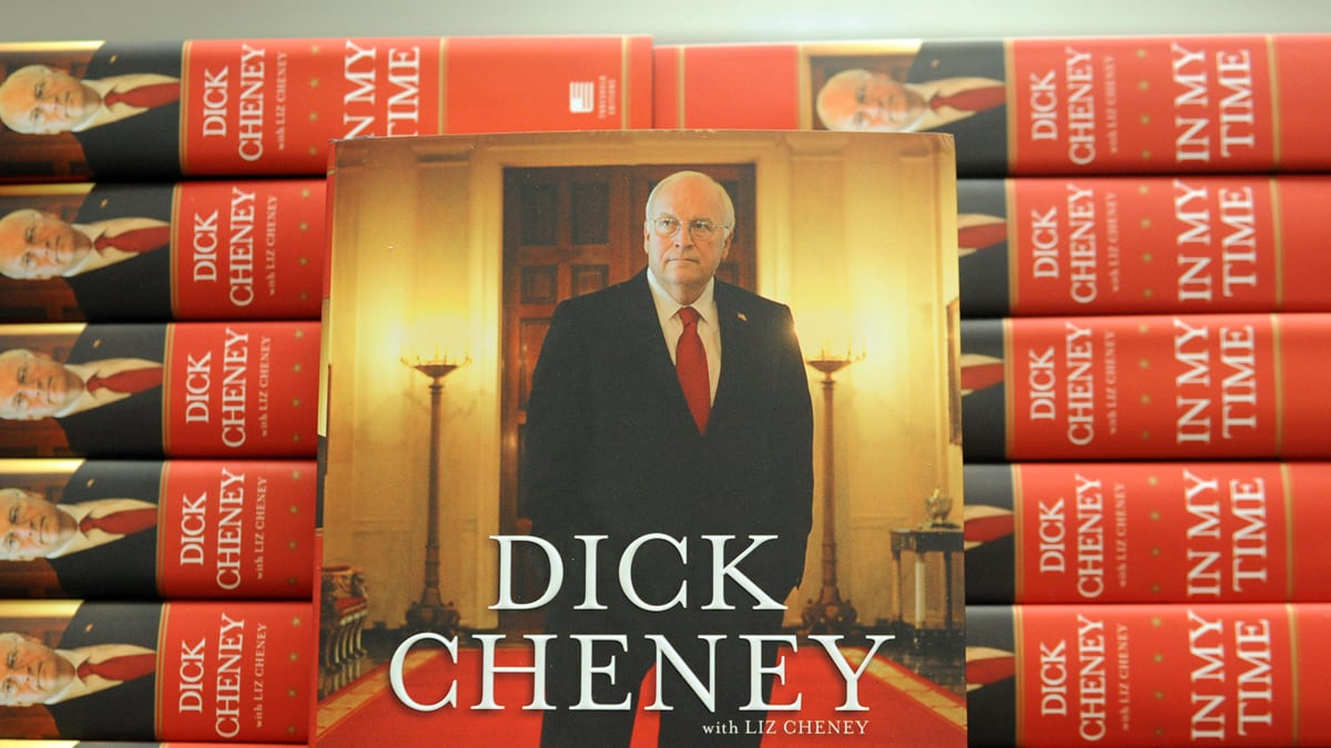 articles/2011/09/07/dick-cheney-s-memoir-is-a-love-letter-to-himself/cheney-memoir-begala-box_jqwk33