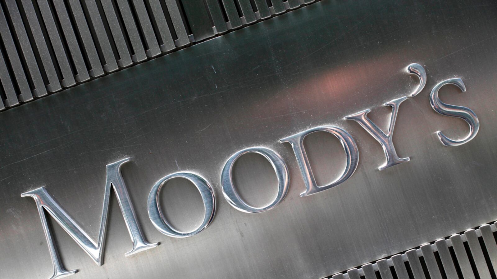 cheats/2011/08/22/ex-moody-s-exec-don-t-trust-ratings/moodys-cheat_gdt4ql