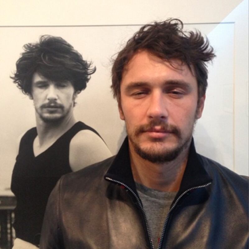 galleries/2014/04/12/oprah-james-franco-the-week-s-best-celebrity-selfies/140411-selfies-jamesfrancotv_wbn79y