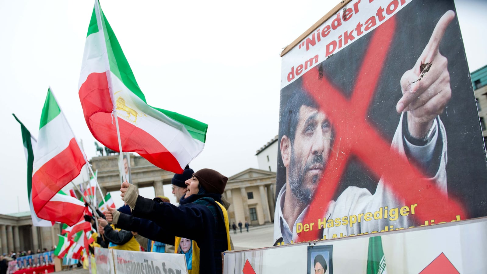 articles/2013/03/05/bernard-henri-l-vy-on-mansour-osanloo-and-regime-change-in-iran/130305-iran-regime-change-bhl-tease_ywuw2g