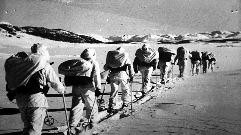 articles/2016/04/30/the-race-to-a-norwegian-castle-fortress-to-stop-a-nazi-atomic-bomb/160429-bascomb-norway-nazi-tease_w9vbg2