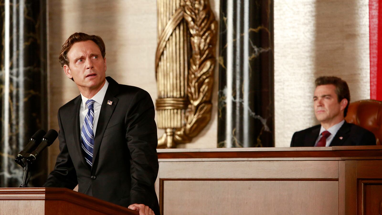 articles/2015/04/16/scandal-star-tony-goldwyn-on-shondaland-mellie-vs-hillary-clinton-and-standing-up-to-cancer/150415-fallon-scandal-tease_mdmkq5