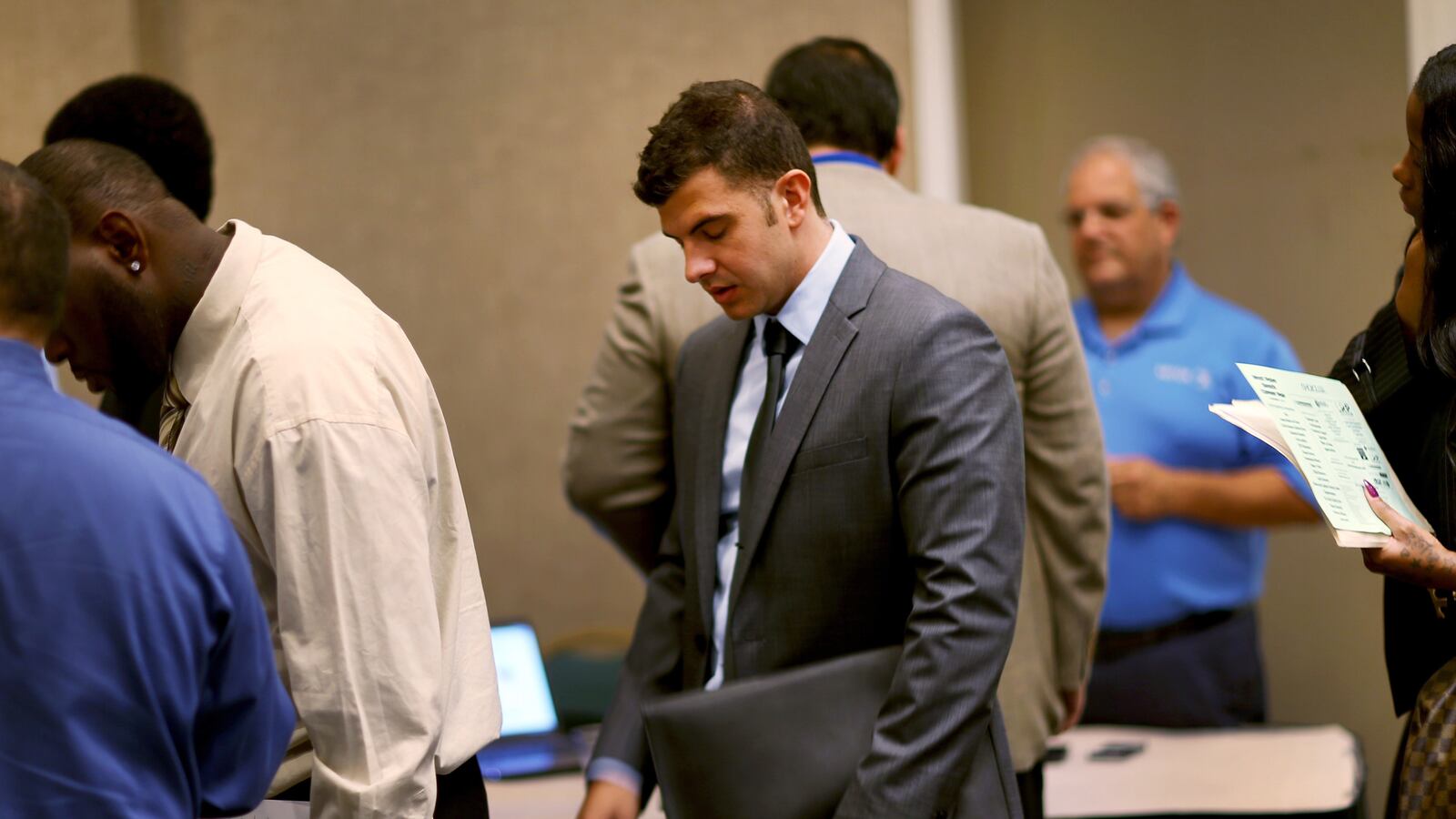 articles/2014/01/10/what-the-abysmal-january-jobs-report-should-tell-washington/140110-employment-bouie-tease_jfuuxy