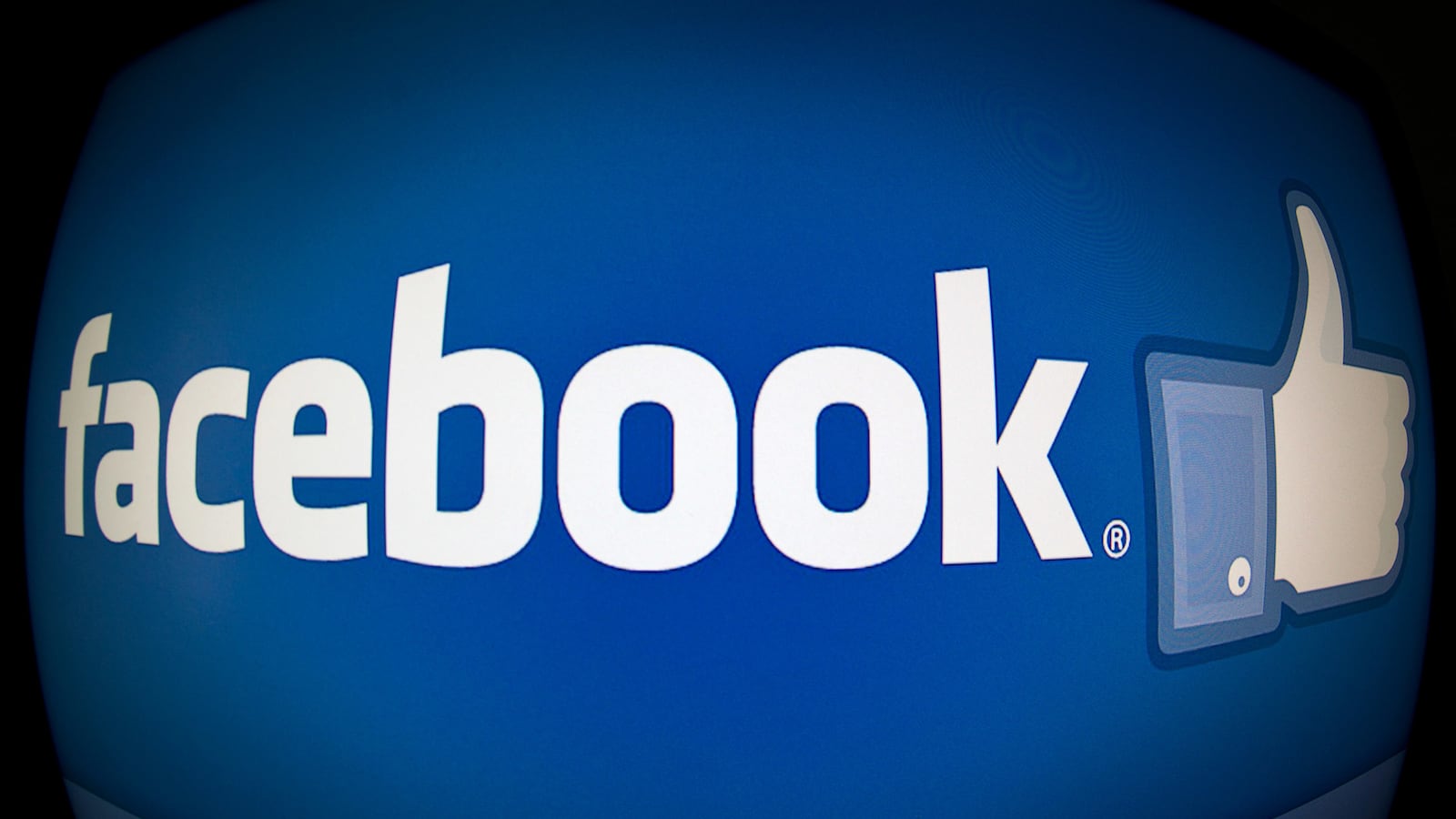 articles/2013/07/31/facebook-s-stock-price-finally-reaches-the-level-of-its-may-2012-initial-public-offering/130731-facebook-langs-tease_x3ityh