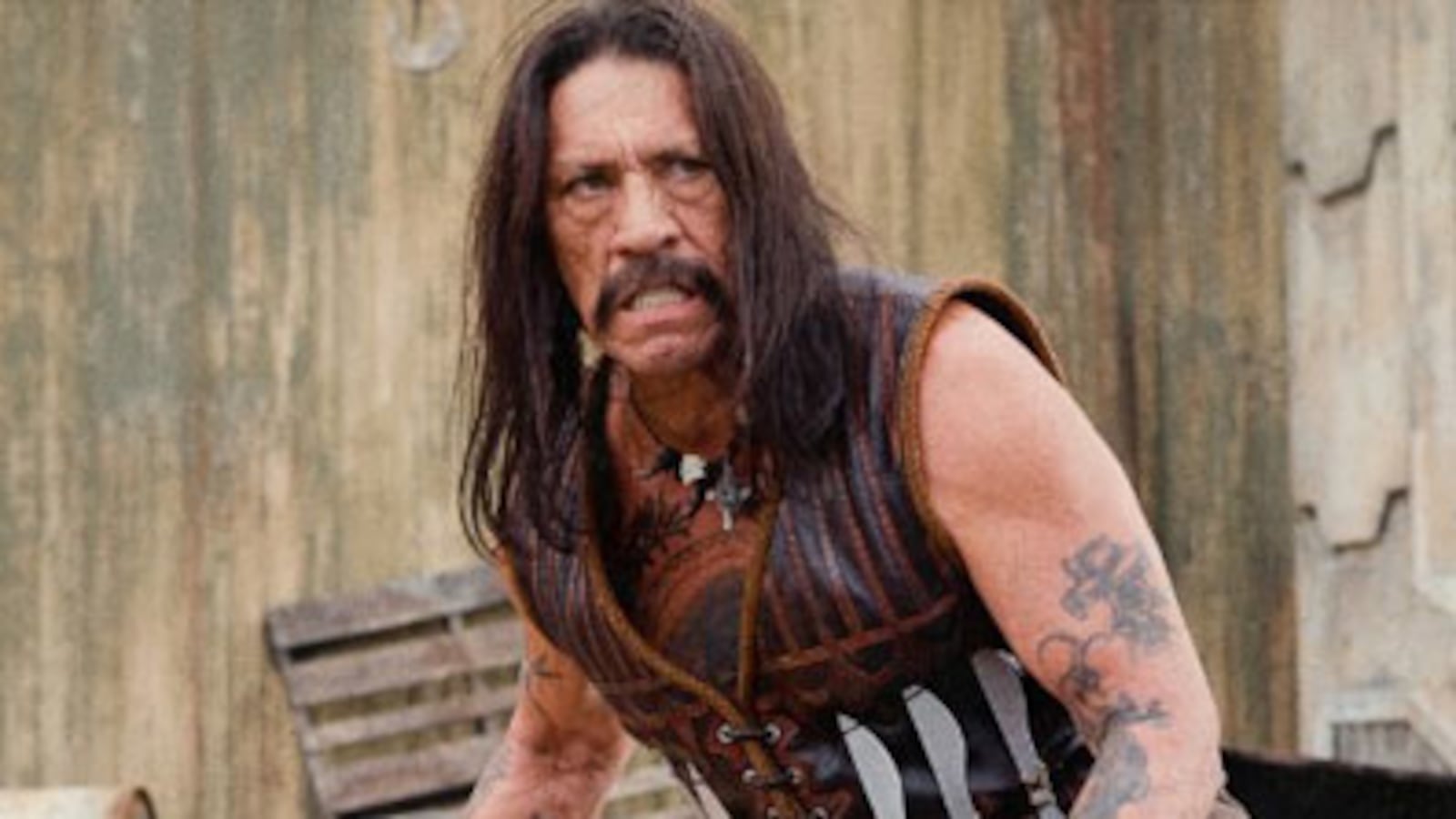 cheats/2010/09/05/machete-opens-weekend-at-1/curtis-machete_d5m7wb