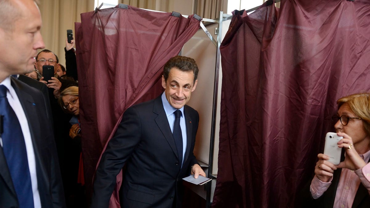cheats/2012/04/22/sarkozy-and-hollande-clash-in-france/france-voters-head-to-polls-cheat_pp4lhs