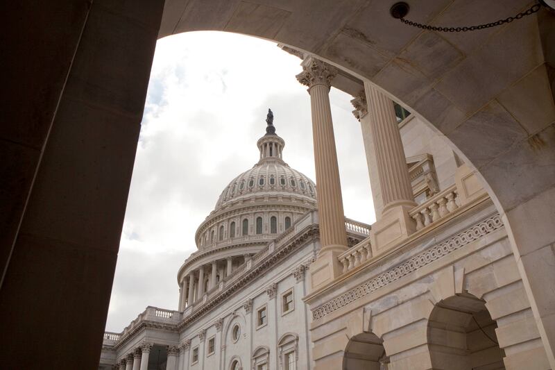 articles/2013/05/09/why-we-need-the-full-faith-and-credit-act/130509-debt-ceiling-avlon-tease_jeuog9