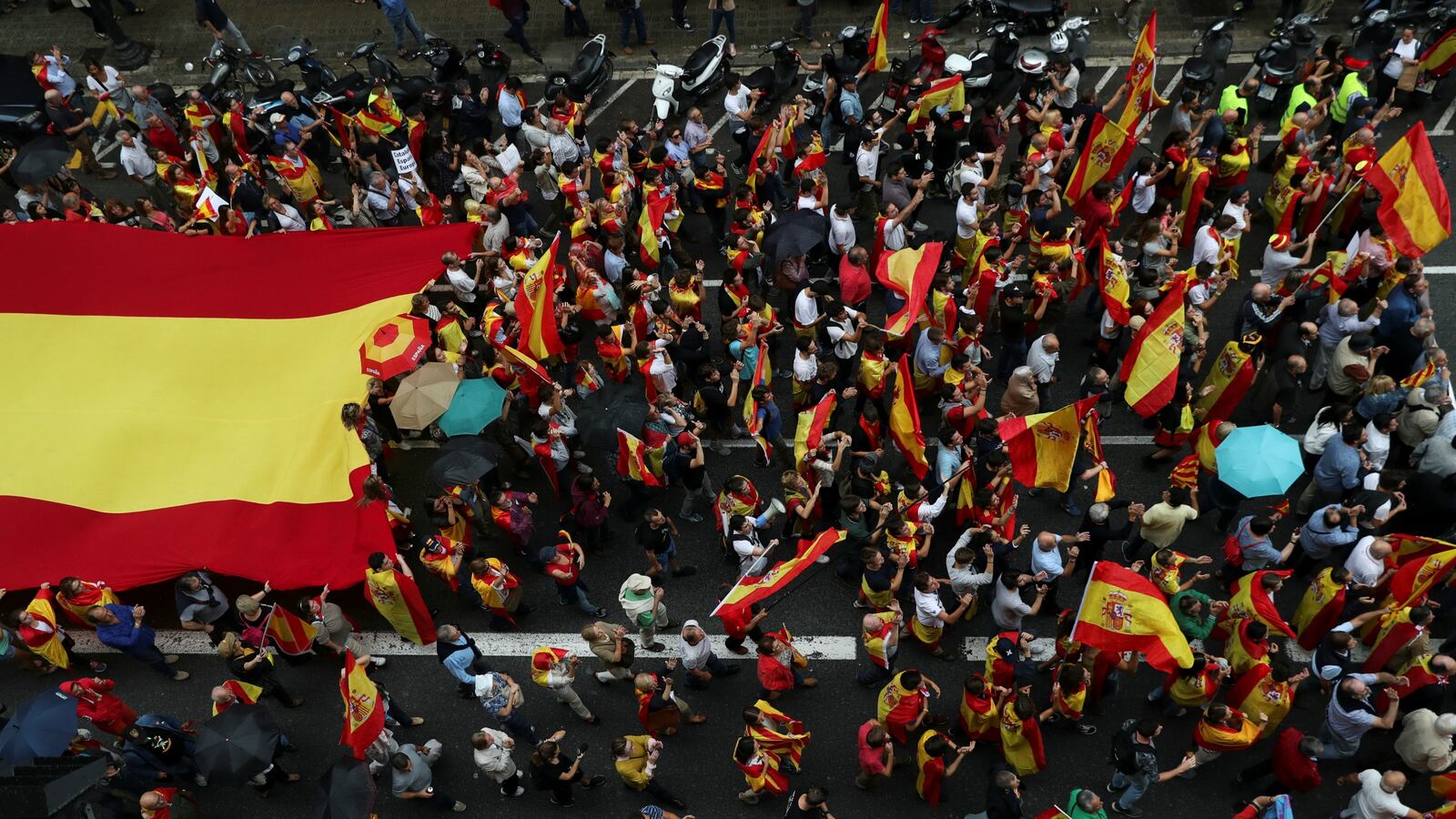 170930-catalonia-schools-occupied-vote-cheat_ictwyr