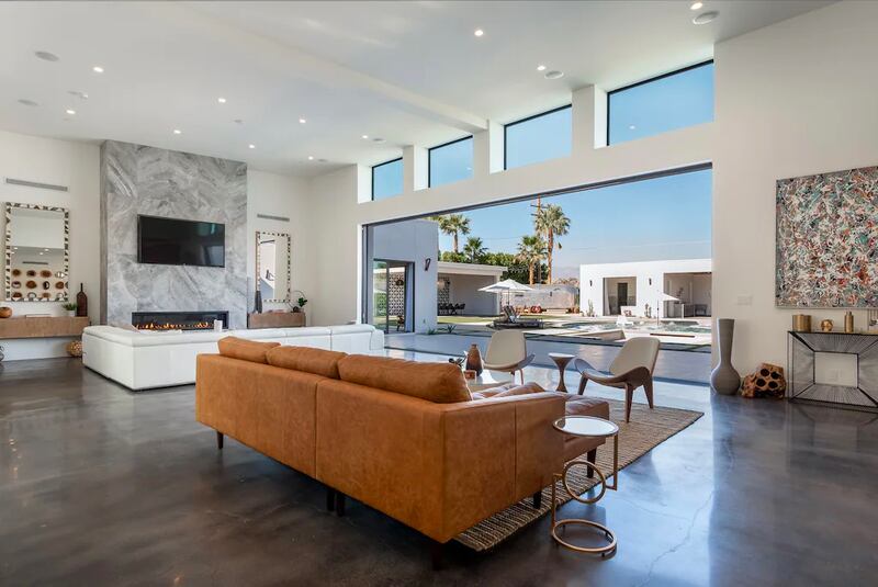 220713-omg-palm-springs-07_grvleb