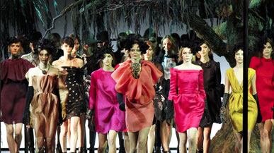 articles/2011/03/09/paris-fashion-week-2011-riccardo-tisci-rumors-chanel-and-more/givhan-paris-fashion-week_165249_ixaahu