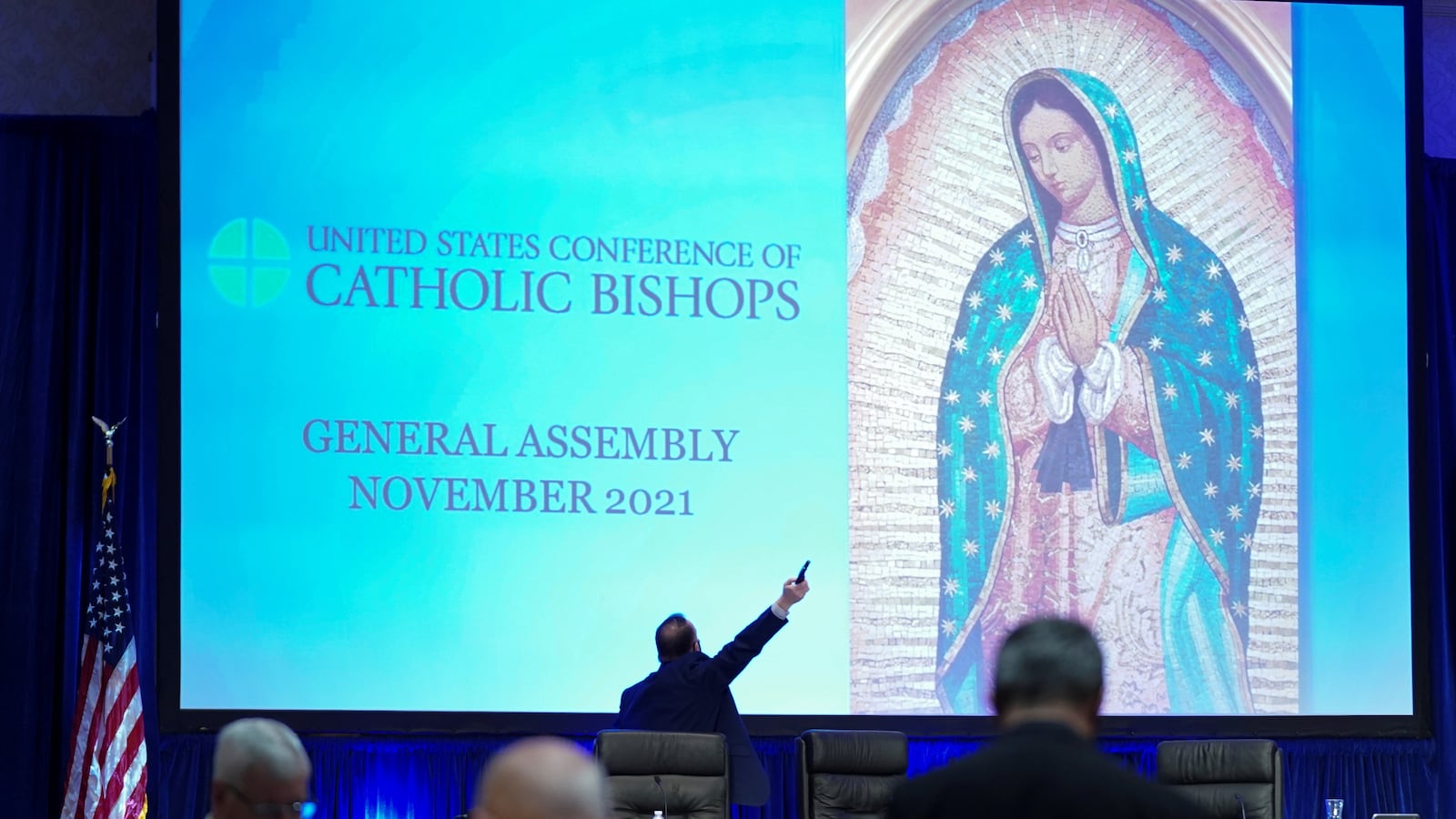 2021-11-17T175646Z_539399815_RC2VVQ9759FX_RTRMADP_3_USA-ABORTION-CATHOLICS_zofrub