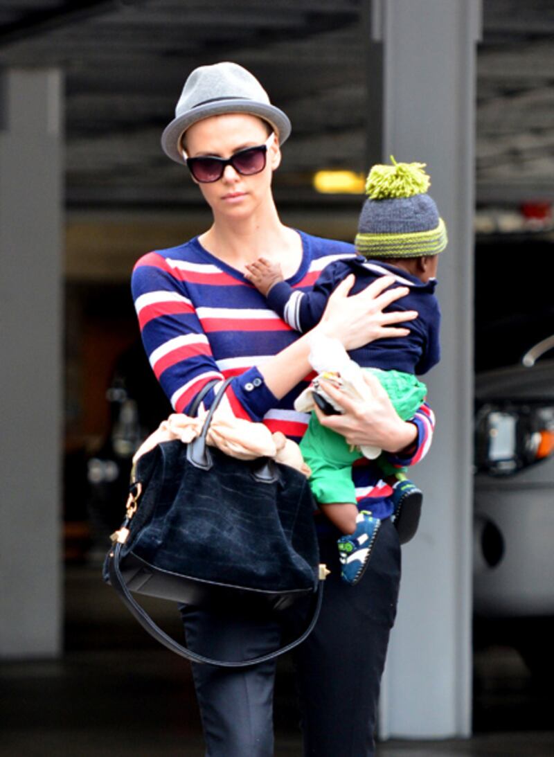 galleries/2011/06/20/lady-gaga-natalie-portman-britney-spears-and-more-bald-and-beautiful-women/charlize-theron-bald-beautiful_y9d3fq