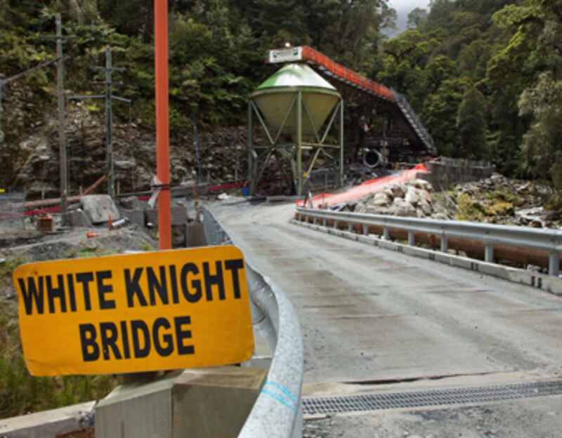 articles/2010/11/21/29-new-zealand-miners-trapped-underground/abdollah-new-zealand-miners_142790_yztk5d