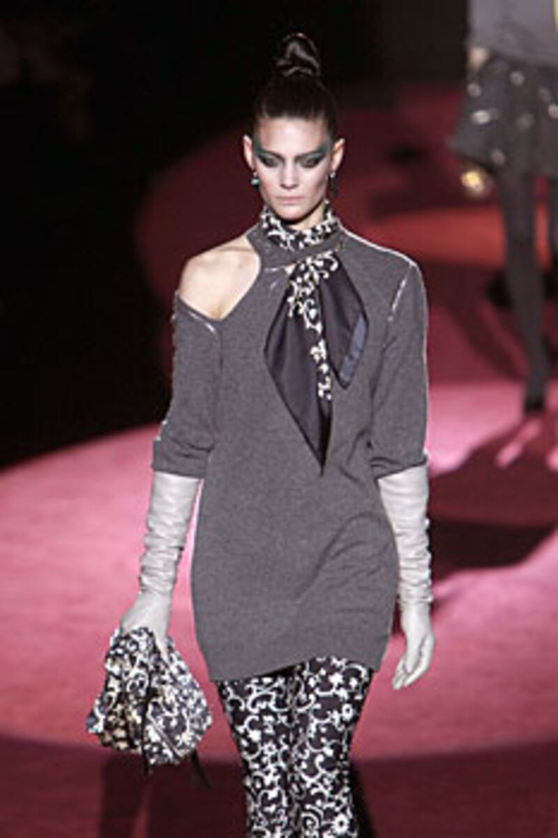 galleries/2009/02/17/peek-a-boo-chic/fashion-cut-out_jbzefy