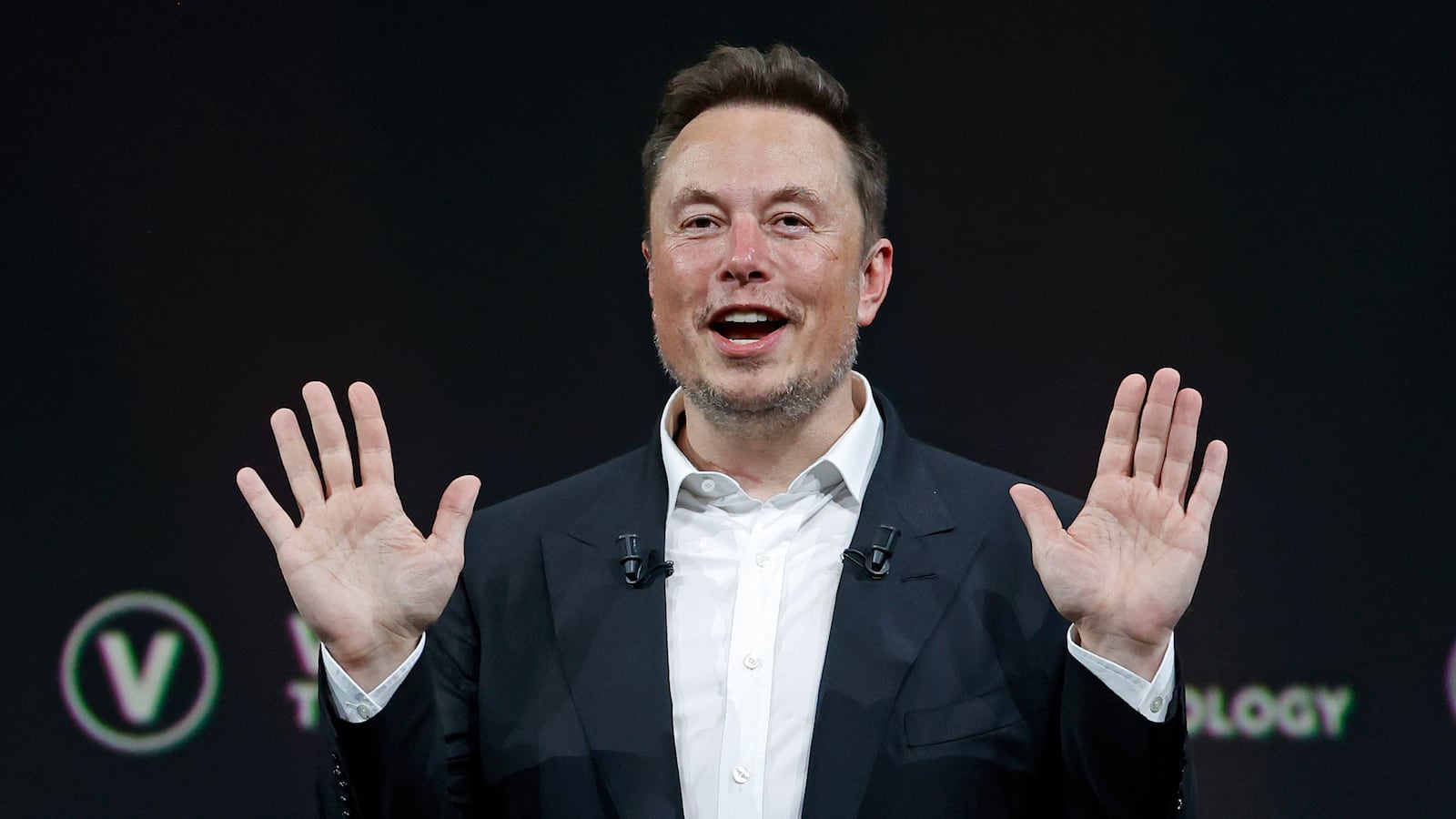 A picture of owner of Elon Musk. Twitter, a company owned by self-proclaimed “free speech absolutist” Musk, has delayed the amount of time it takes to open links from websites that Musk dislikes.