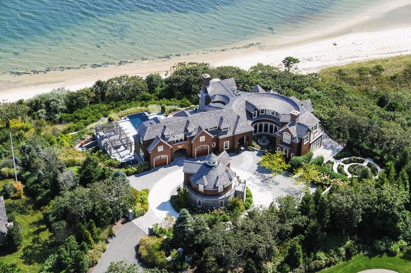 galleries/2014/09/06/omg-i-want-this-house-chatham-ma-photos/140903-omg-6_daijxg