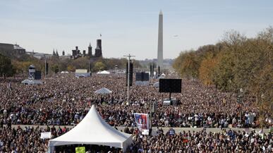 articles/2010/10/30/rally-to-restore-sanity-howard-kurtz-reports/kurtz-sanity-rally_137611_x6jqcr