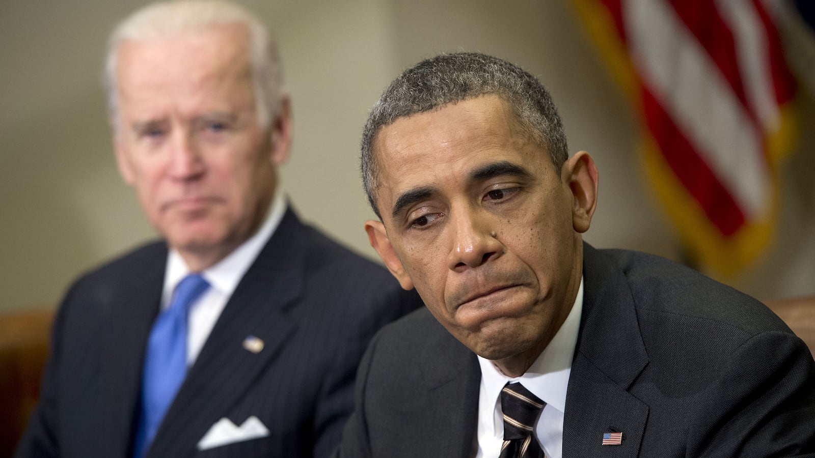 articles/2014/09/10/is-obama-s-new-war-against-isis-illegal/140910-lake-biden-obama-isis-tease2_usst4p