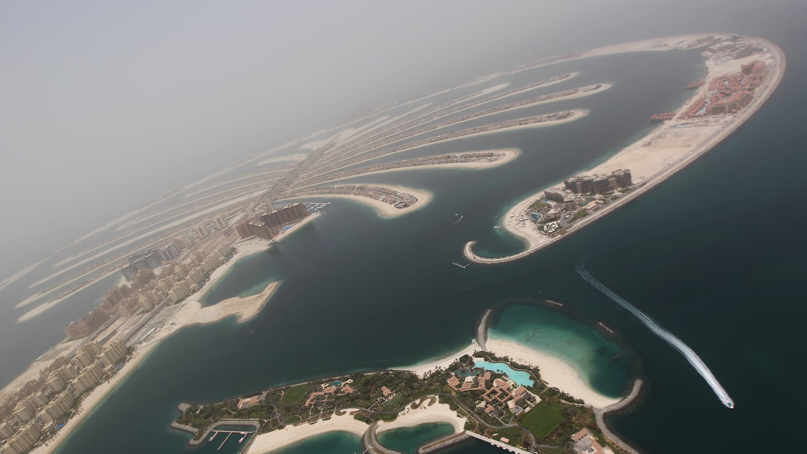 articles/2012/06/18/from-the-river-in-to-the-sea/dubai-artificial-island-openz_boq6ts