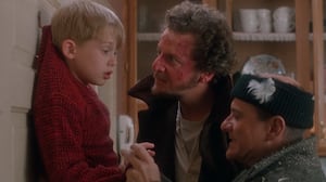 Macaulay Culkin, Daniel Stern, and Joe Pesci in 'Home Alone'
