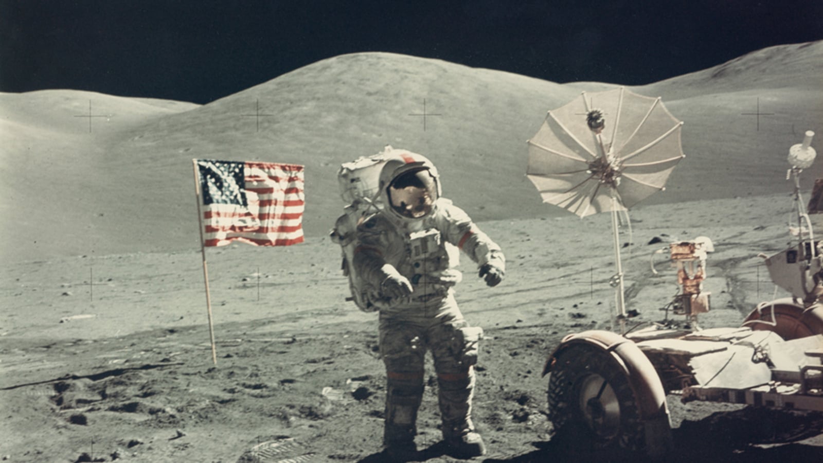 articles/2015/02/21/secrets-of-the-space-race-rare-nasa-photos-hit-the-auction-block/150220-space-auction-tease_mem3bj