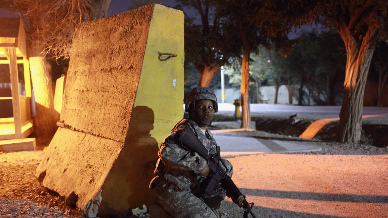 cheats/2011/09/11/afghan-truck-bomb-hits-u-s-troops/afghanistan-us-troops-attacked-cheat_ayl8yt