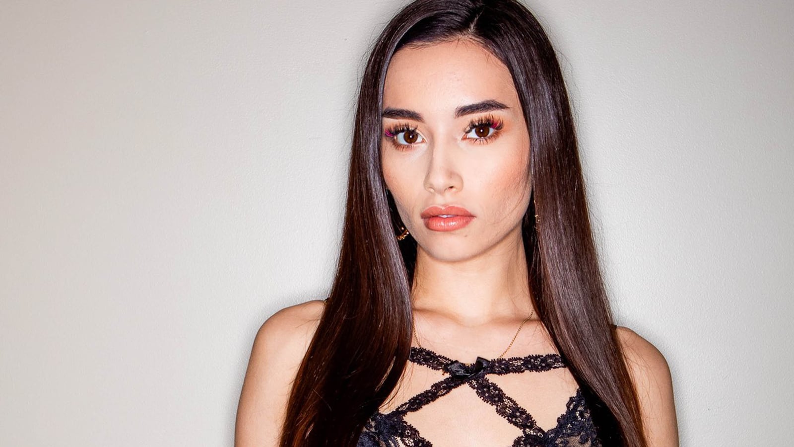 210104-hitt-aria-lee-tease_godkbd