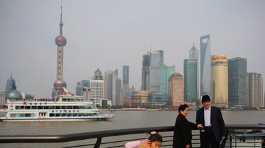 articles/2011/01/07/shanghai-travel-guide-what-to-see/hunt-suitcase-shanghai_151514_thaxwf