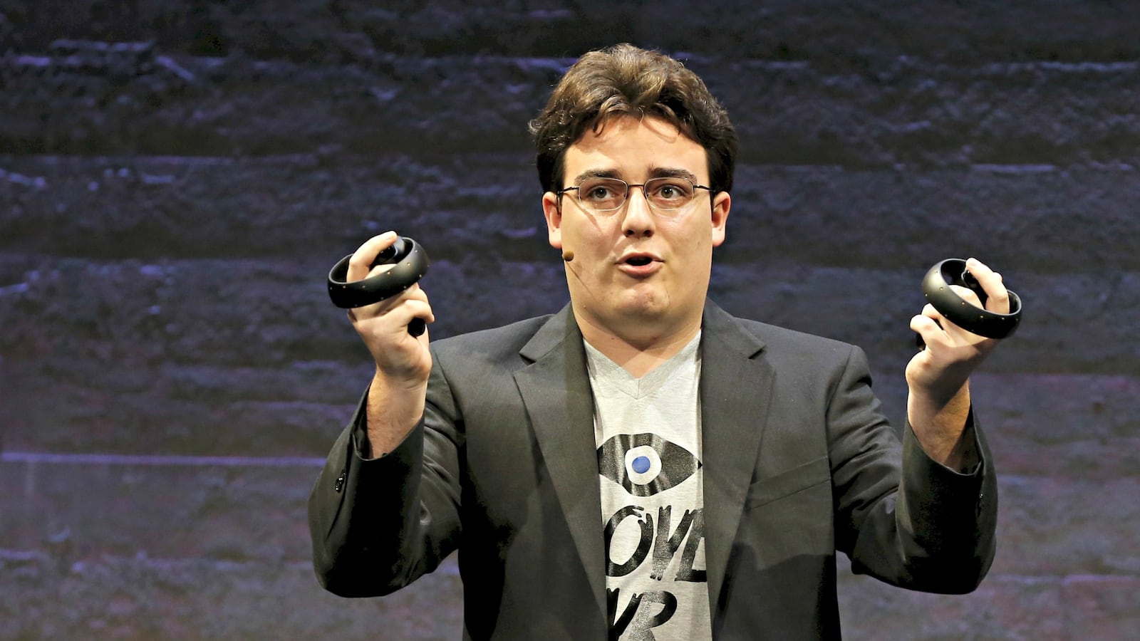 cheats/2016/10/06/oculus-founder-absent-from-company-keynote/161006-palmer-luckey-cheat_ncreft