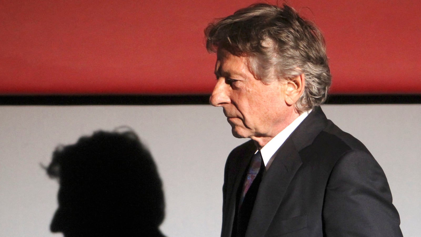 cheats/2011/09/27/polanski-gets-lifetime-achievement-award/roman-polanski-award-cheat_rmfavx