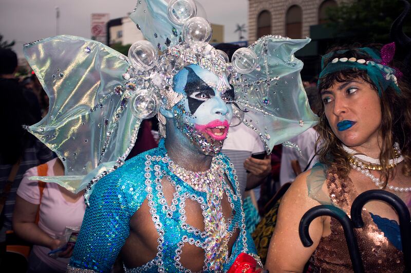 galleries/2015/06/20/seashells-sequins-and-lots-of-glitter-this-years-coney-island-mermaid-parade/150620_mermaid_parade_01_abf1af
