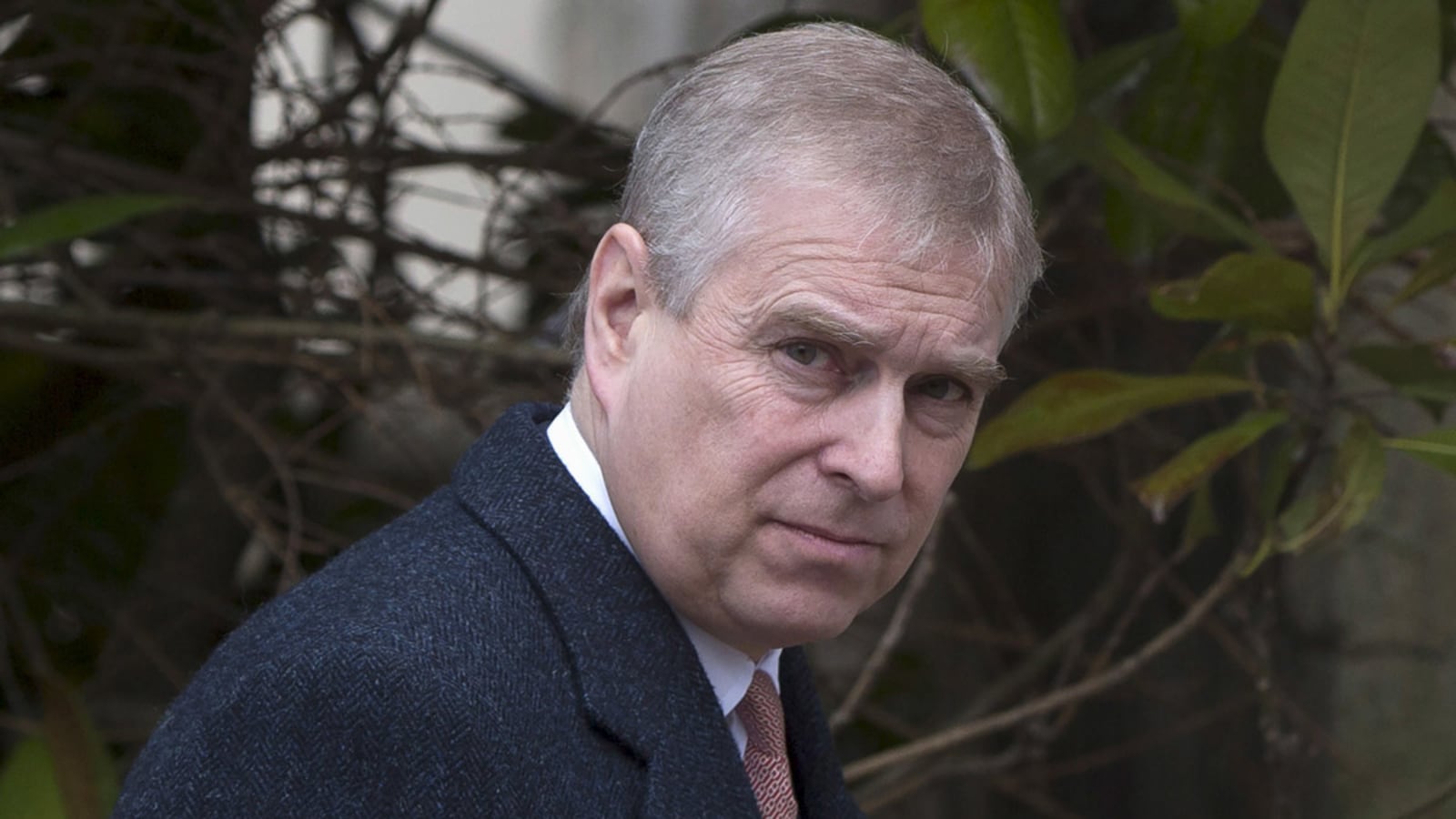 articles/2016/03/17/prince-andrew-reported-to-police-for-criminal-damage-after-allegedly-ramming-park-gates/160316-prince-andrew-sykes_prrrm9