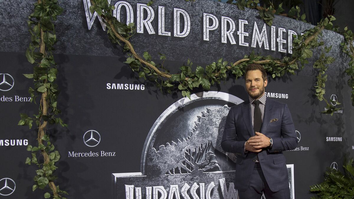 cheats/2015/06/15/jurassic-world-hits-500m-record/150615-jurassic-cheat_awwjw7