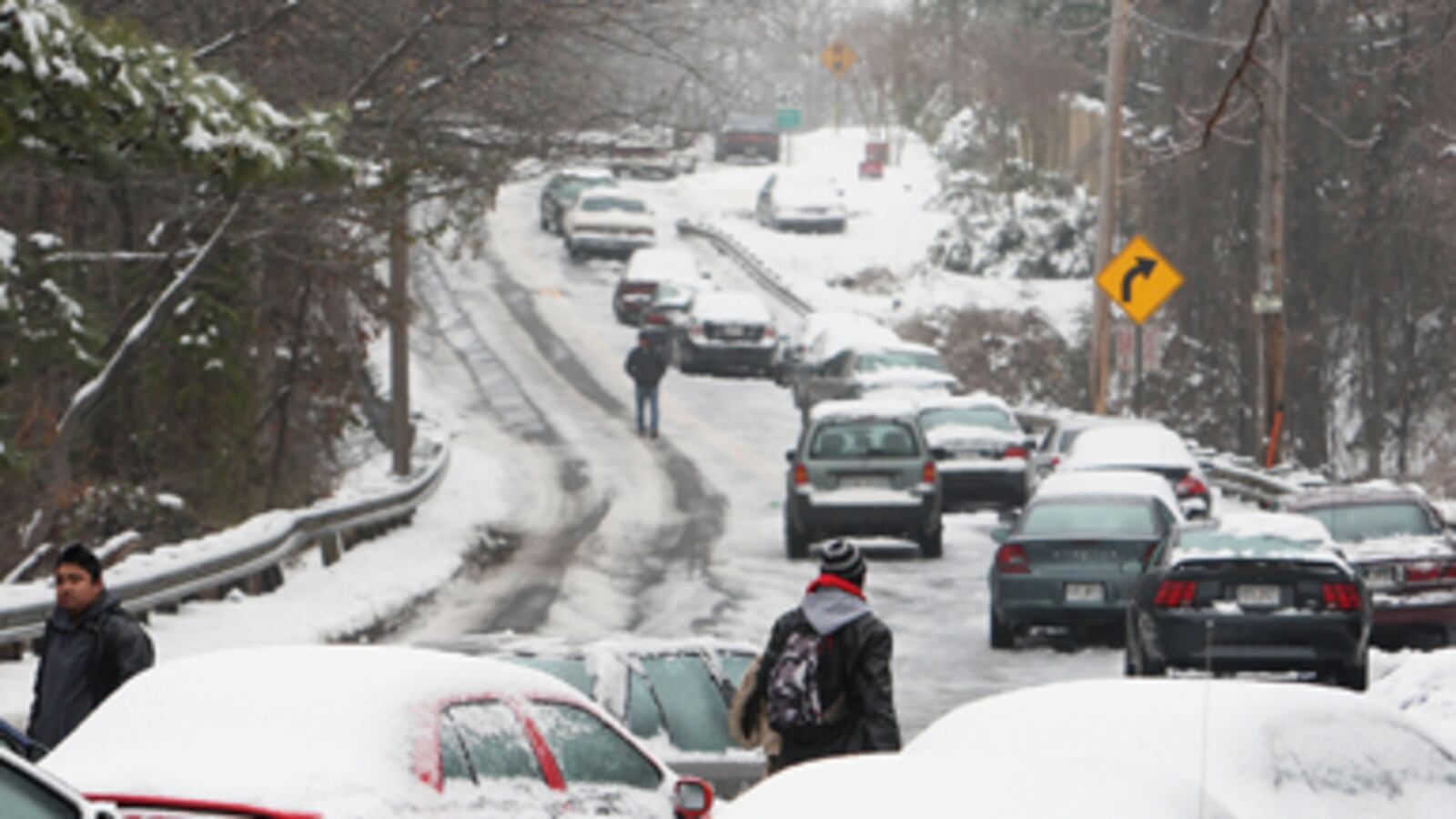 cheats/2011/01/11/nyc-boston-call-snow-emergency/snow-again_wgzbo5