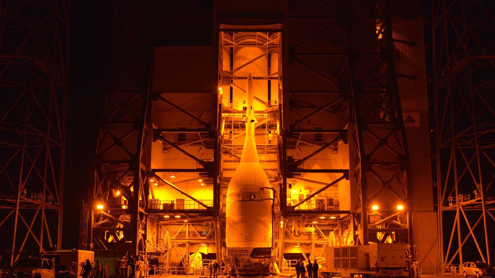 articles/2014/12/03/orion-capsule-the-first-step-towards-humans-on-mars/141203-orion-capsule-tease_h8k2ju