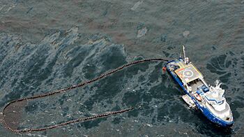 cheats/2010/04/27/gulf-oil-spill-to-reach-land/gulf-oil-spill_cyvtl5