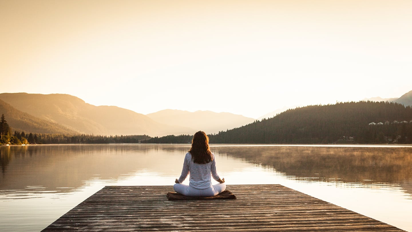 articles/2015/09/12/mindfulness-messes-with-your-memory/150911-lytton-mindfulness-tease_ybrkmn