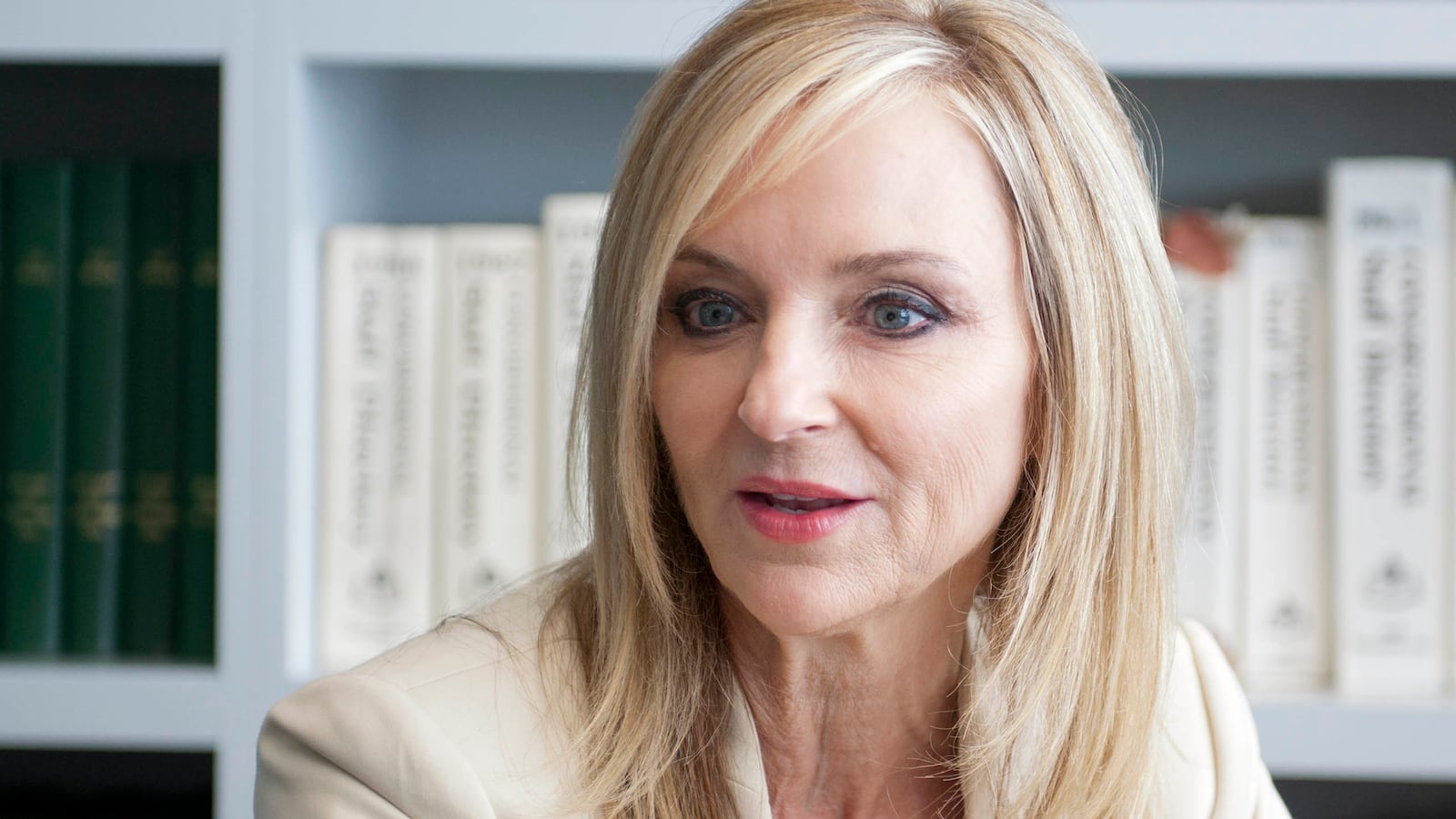 articles/2014/08/03/gop-candidate-s-fake-science/140802-nuzzi-fringe-tease_mgejfl