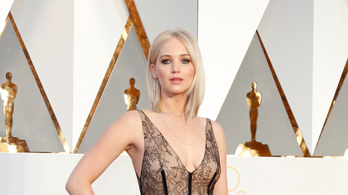 cheats/2016/03/15/man-arrested-for-celebrity-phone-hacking/160316-fappening-cheat_qn6miz