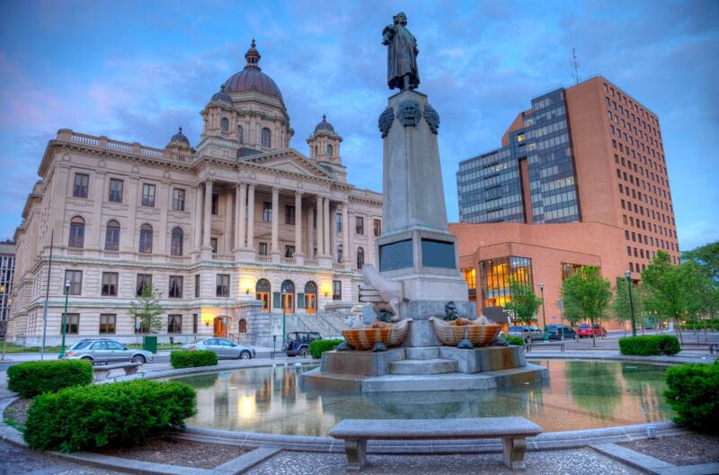 galleries/2011/05/17/best-cities-for-summer-jobs/best-health-care-cities---syracuse_kvwgkp