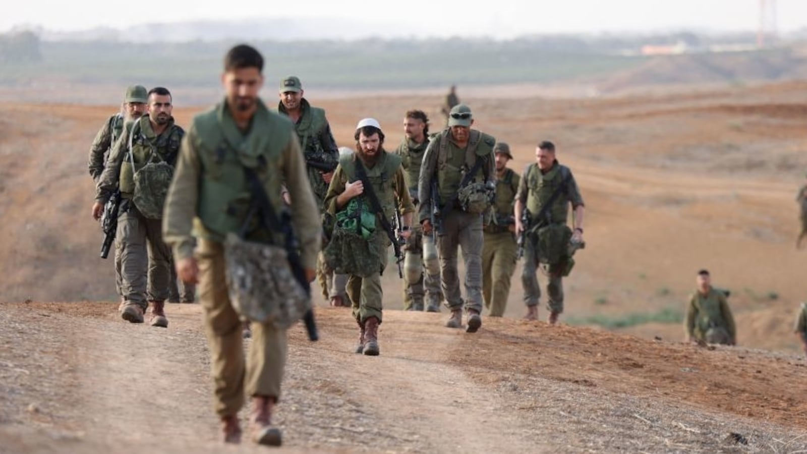 Israeli army soldiers return.