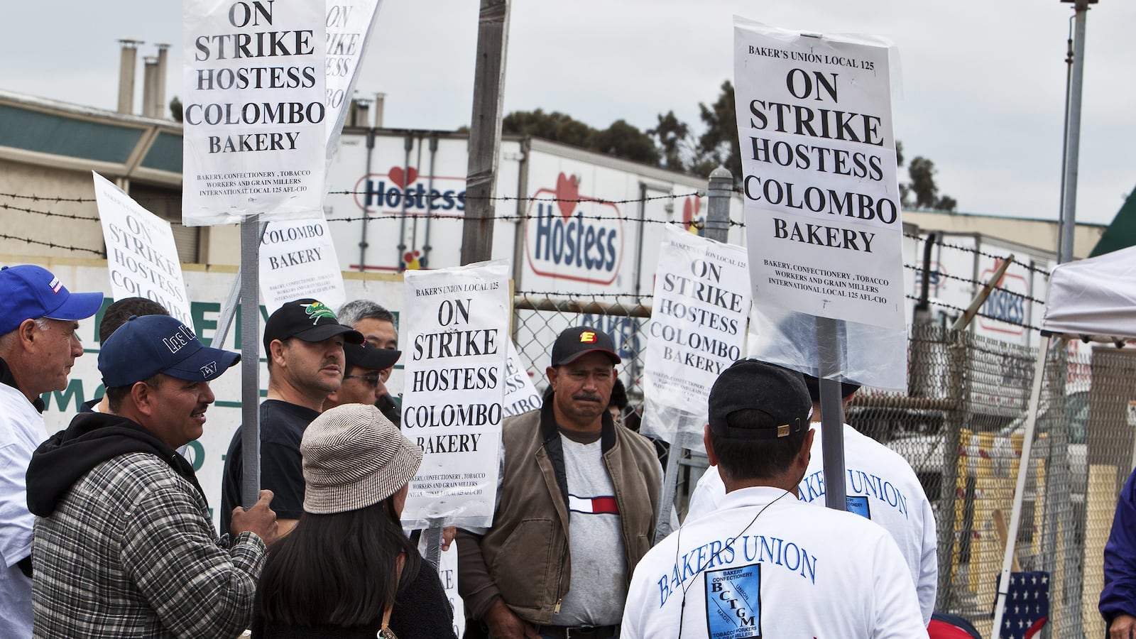 cheats/2012/11/22/workers-prefer-job-loss-to-pay-cuts/hostess-job-loss-cheat_tknaiq