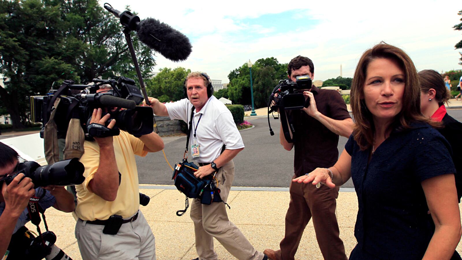 cheats/2011/08/18/michele-bachmann-s-goon-squad/tea-party-candidates-bachmann_wcovtf